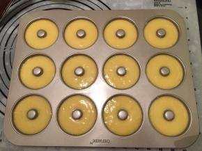 挤入模具内约七成满