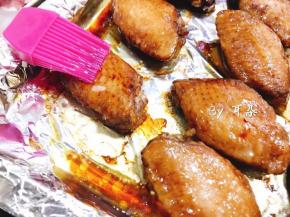 翻到正面刷油
刷蜂蜜