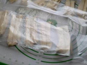 盖保鲜膜静置15分钟