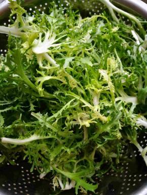 洗干净捞出沥干