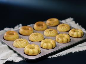 出炉后尽快脱模。