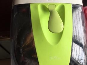 盖上锅盖焖炸2分钟