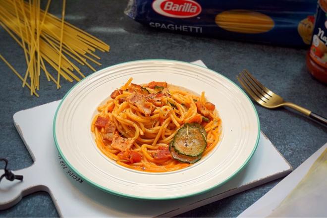 奶香培根黄瓜意面