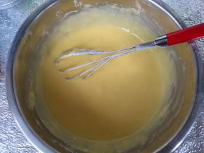 不规则混合均匀。不划圈就好，划圈容易起筋。