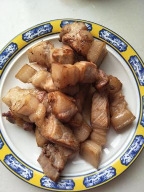 ，煎到两面都焦黄变硬后取出，