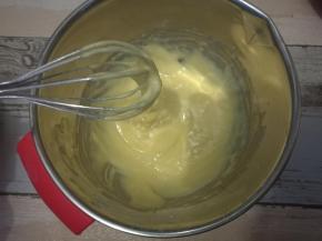 不规则混合搅拌均匀。