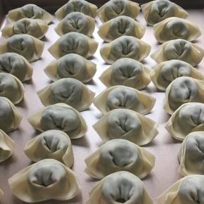 我用的小馄饨皮包的