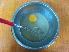 加入鸡蛋。