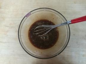 充分搅拌均匀。
