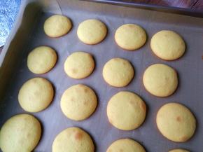 烤好出炉。烤网晾凉，密封保存。