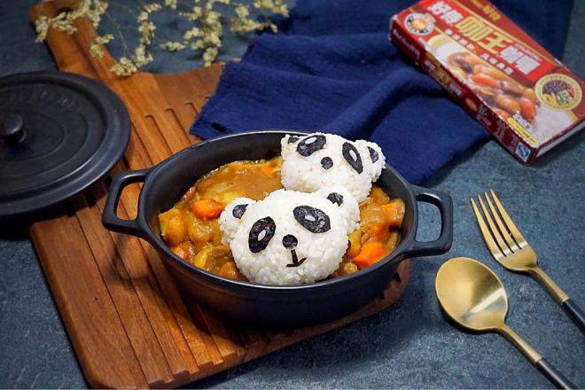 熊猫咖喱牛肉饭