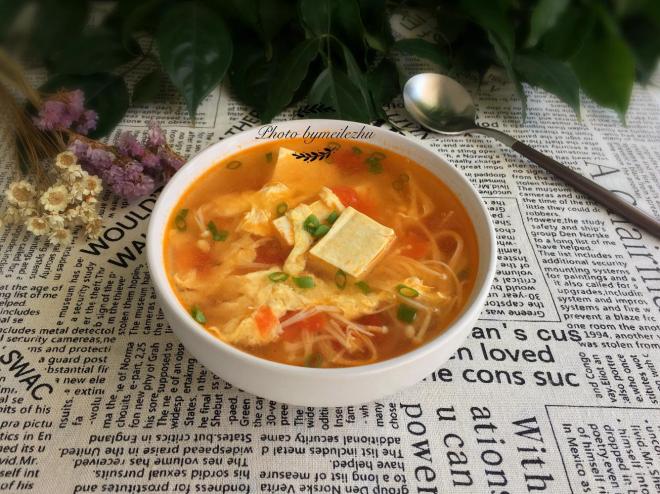 西红柿豆腐汤