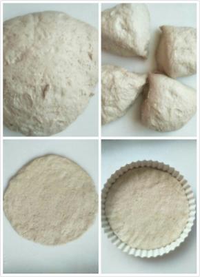 发酵完成后轻压排气，再次滚圆后，分割成每个四个，滚圆，再盖上保鲜膜松弛发酵30分钟。