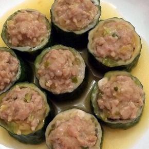 将勾好的芡汁淋在上面