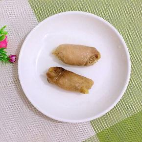 将鸡腿卷的锡纸撕掉