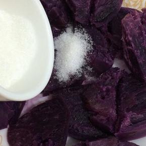 紫薯中加入白糖