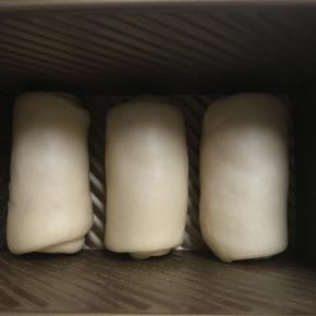 放吐司盒,中间留空隙