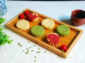 做好的绿豆糕入冰箱冷藏过夜更好吃哦！