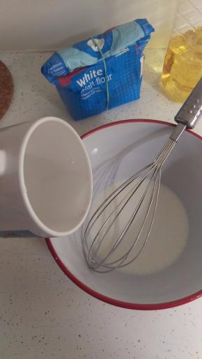 搅拌均匀后再加入沸水搅拌均匀。