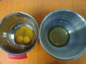 鸡蛋分离蛋清蛋白，蛋白盆需无油无水。