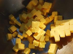 80g无盐黄油软化