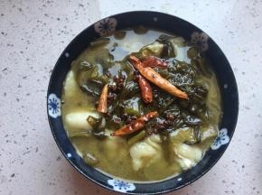 浇在花椒和干辣椒上