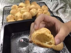 成品还是不错滴哦，（烤好的泡芙，按个人喜欢加入内馅），我喜欢什么都不加