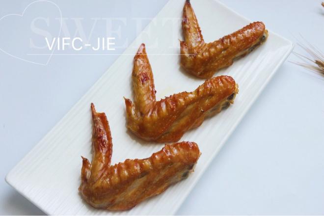 嫩烤鸡翅