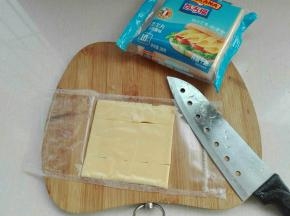 芝士切小正方形