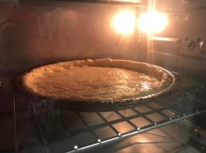 烤箱预热170度5分钟，中层烤9分钟左右即可。