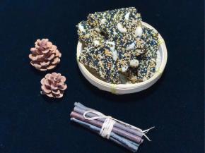 掰成大块后食用。