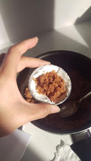 再加入馅料，不要压。