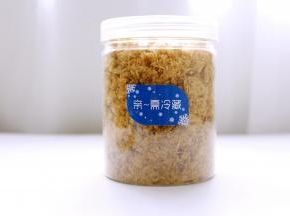 搅拌好之后，再看看肉松是否干湿，如果有点湿就可以再果酱程序再烘烤一些时间