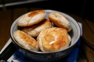 黄灿灿的好看的吧～