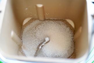 酵母混合清水 放置五分钟