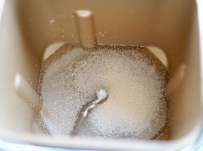 酵母混合清水 放置五分钟