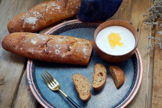 配色面包吃也不错