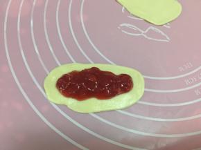 包入草莓果酱