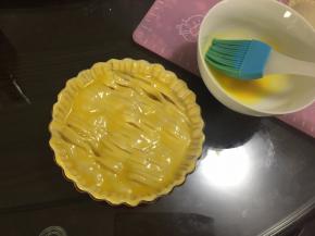 静置10分钟后刷上蛋黄液