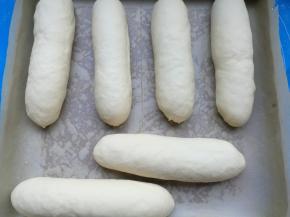 发酵到2倍大取出。烤箱上下火180度预热10分钟。