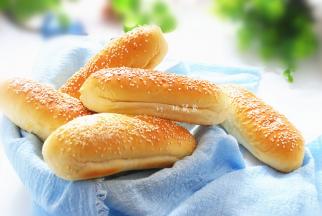 热狗坯单吃也很好吃的。