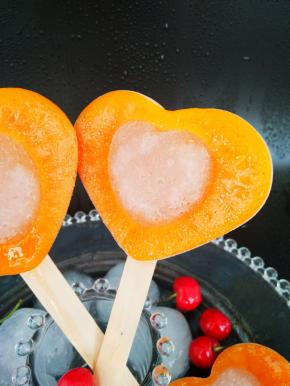 咬上一口满满的果香。