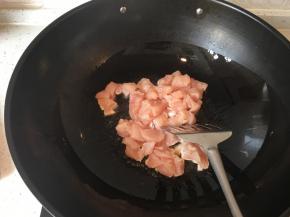 热锅冷油炒鸡胸肉