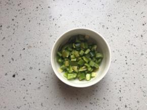 青椒切小块