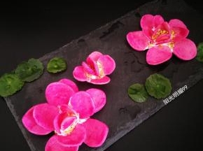 下有并根藕，