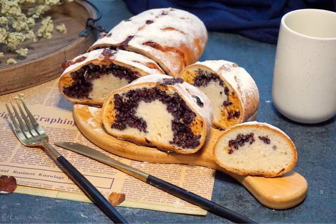 紫糯米芝士软欧