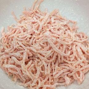 再次抓圴，上锅蒸三分钟