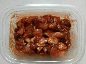 拌匀腌制2小时以上（我是早上腌制，晚上做的很入味）