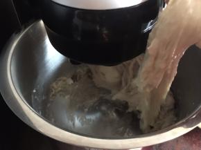 种面也一起放入搅拌均匀