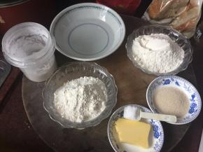 准备好主面团材料